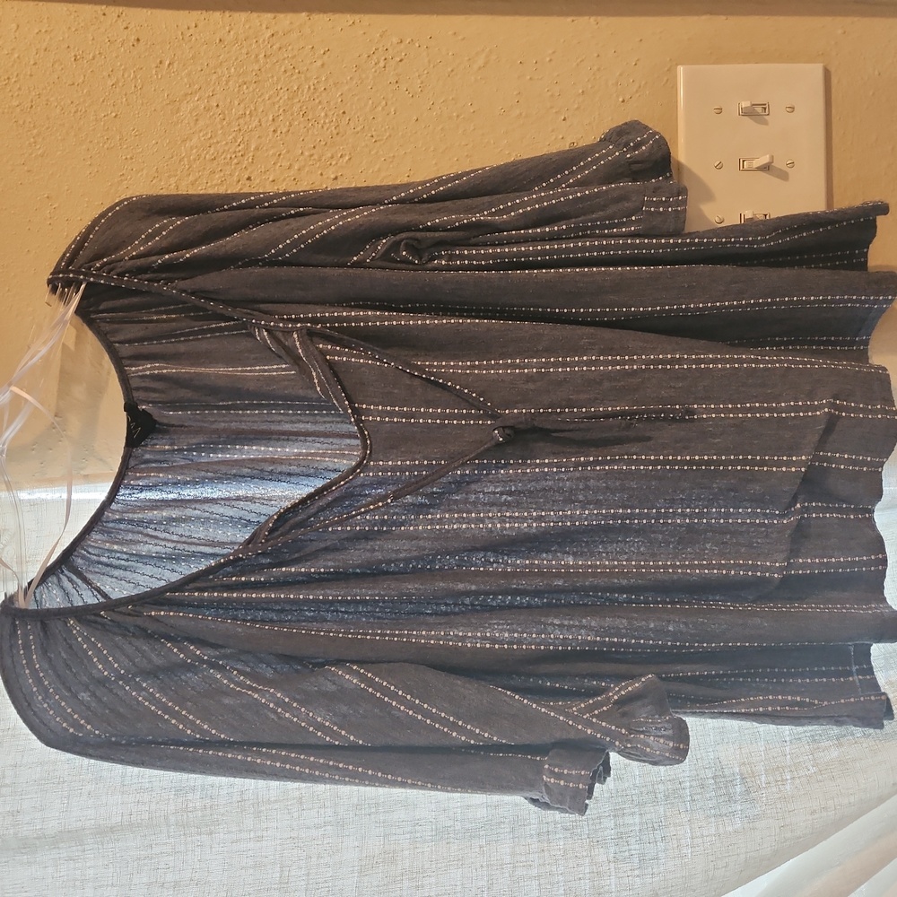 1X Blue and White Tunic